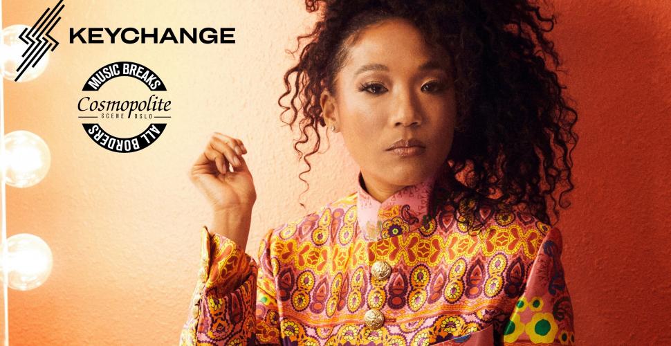 Judith hill + logo av Keychange og Cosmopolite