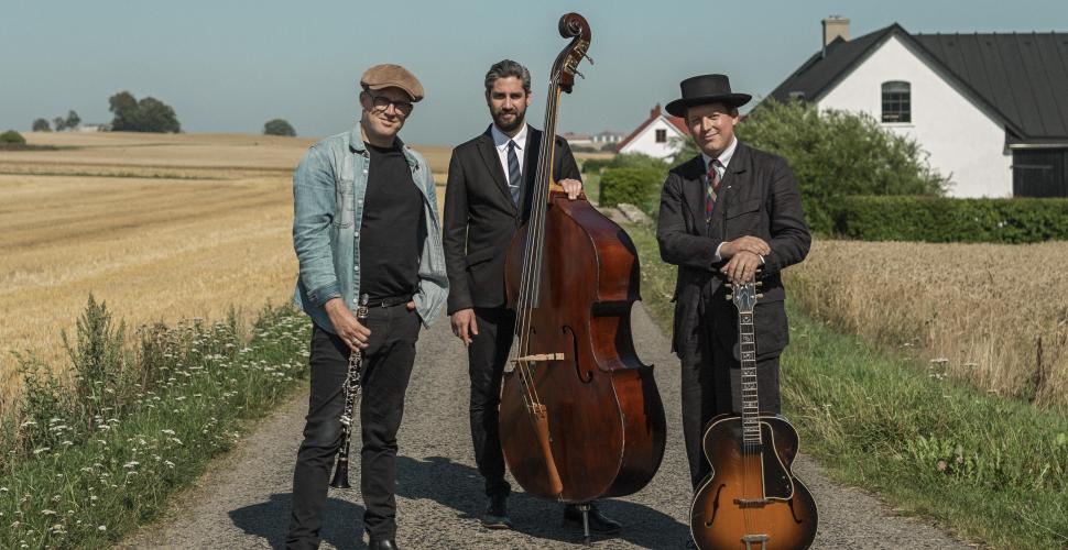 Adrian Cox Trio 