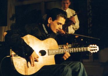 Jimmy Rosenberg spiller gitar